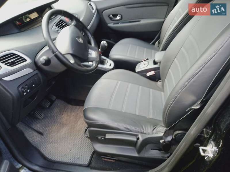 Минивэн Renault Scenic 2011 в Виньковцах