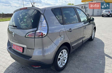 Мінівен Renault Scenic 2015 в 