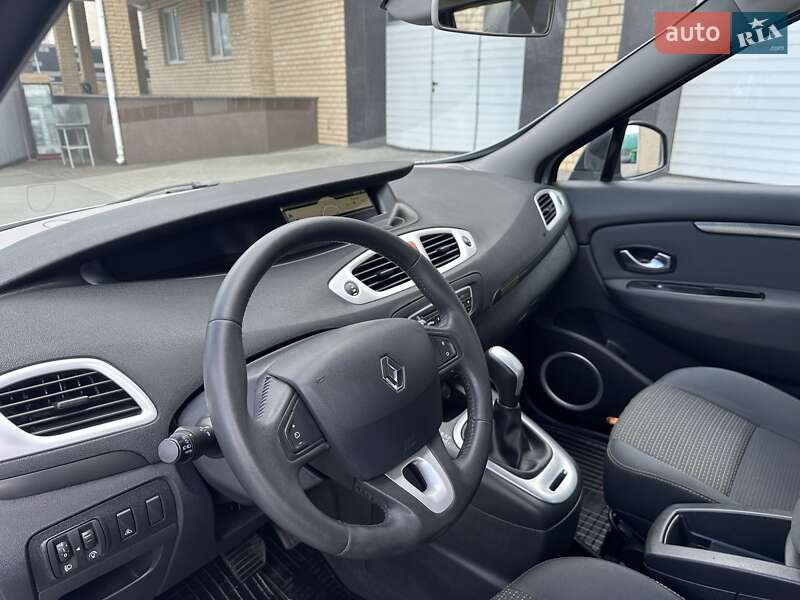 Минивэн Renault Scenic 2010 в Луцке