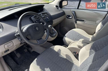 Минивэн Renault Scenic 2005 в 