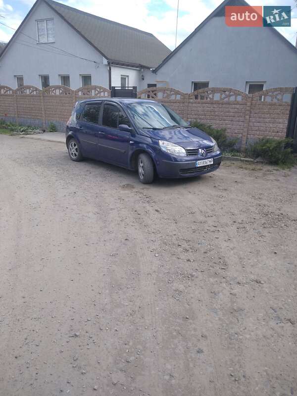 Минивэн Renault Scenic 2005 в 