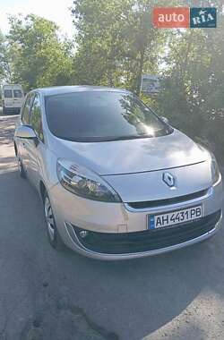 Мінівен Renault Scenic 2012 в 