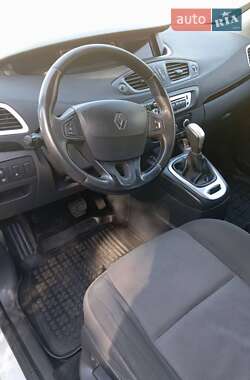 Мінівен Renault Scenic 2012 в 
