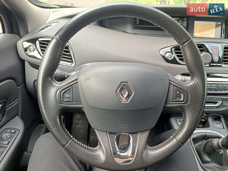 Минивэн Renault Scenic 2013 в Березному