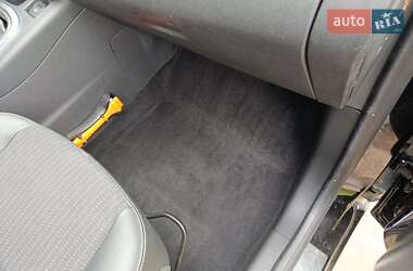 Минивэн Renault Scenic 2013 в 