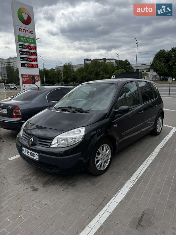 Минивэн Renault Scenic 2004 в 