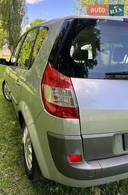 Минивэн Renault Scenic 2006 в 