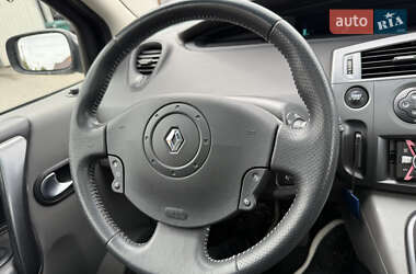 Минивэн Renault Scenic 2005 в 
