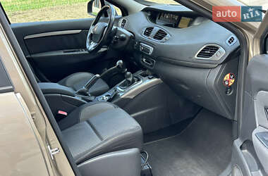 Минивэн Renault Scenic 2013 в 