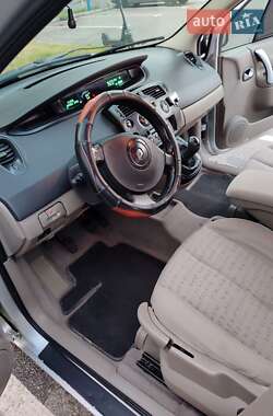 Минивэн Renault Scenic 2005 в 