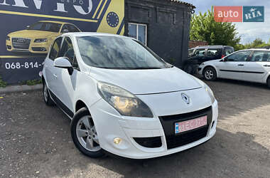 Минивэн Renault Scenic 2010 в Нежине