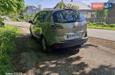 Мінівен Renault Scenic 2012 в 