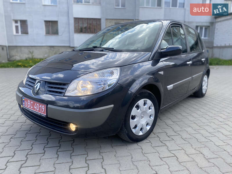 Минивэн Renault Scenic 2005 в 