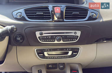 Мінівен Renault Scenic 2011 в 