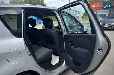 Мінівен Renault Scenic 2013 в 