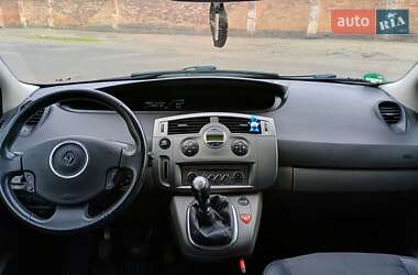 Минивэн Renault Scenic 2009 в 