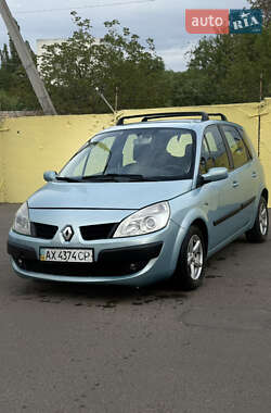 Минивэн Renault Scenic 2006 в Андреевке