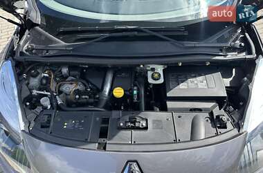 Мінівен Renault Scenic 2011 в 