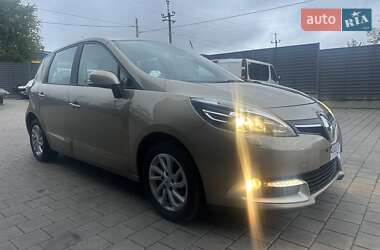 Минивэн Renault Scenic 2013 в 