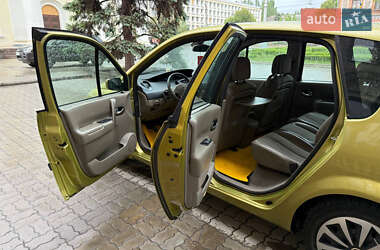 Мінівен Renault Scenic 2004 в 