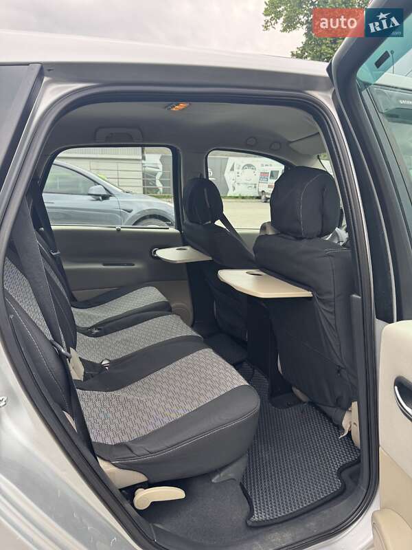 Минивэн Renault Scenic 2007 в Черновцах