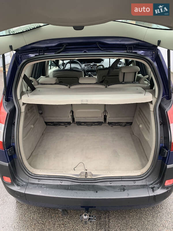 Минивэн Renault Scenic 2004 в Киеве фото 7 Минивэн Renault Scenic 2004 в Киеве