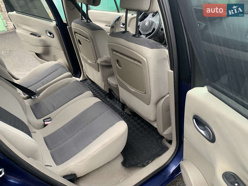 Минивэн Renault Scenic 2004 в Киеве фото 11 Минивэн Renault Scenic 2004 в Киеве