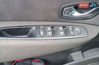 Минивэн Renault Scenic 2011 в 