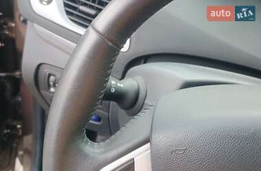 Минивэн Renault Scenic 2011 в 