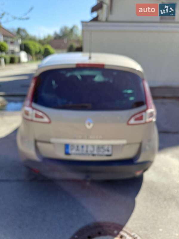 Минивэн Renault Scenic 2011 в Харькове