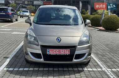 Мінівен Renault Scenic 2010 в 