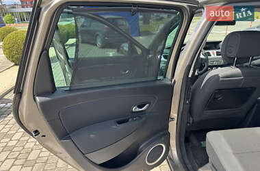 Мінівен Renault Scenic 2010 в 