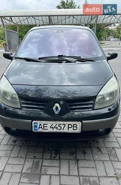 Минивэн Renault Scenic 2005 в 