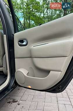 Минивэн Renault Scenic 2005 в 
