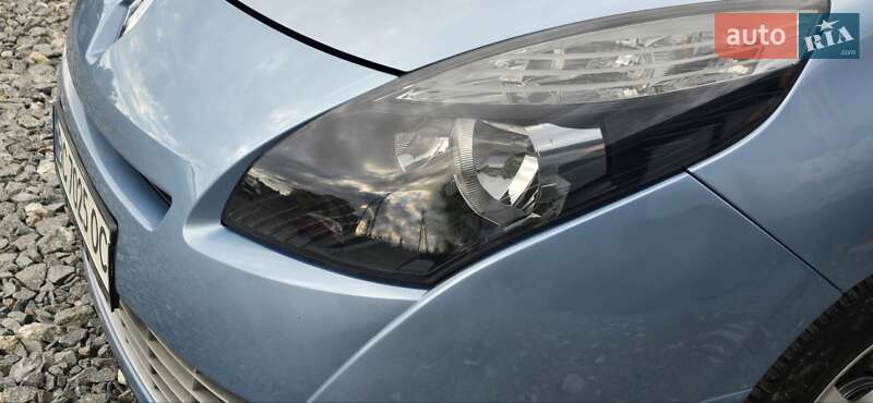 Минивэн Renault Scenic 2010 в Львове