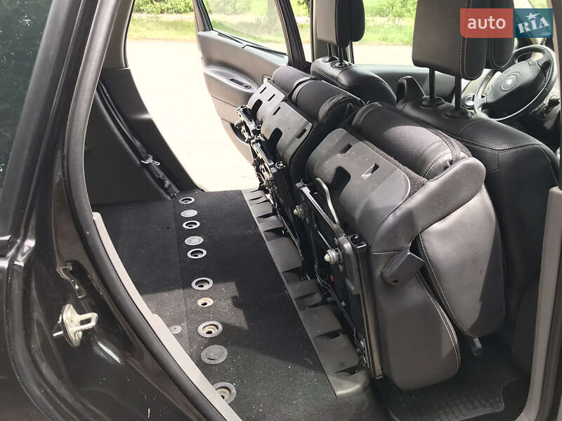 Мінівен Renault Scenic 2006 в Львові фото 19 Мінівен Renault Scenic 2006 в Львові