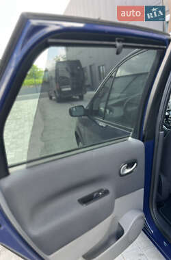 Минивэн Renault Scenic 2009 в 