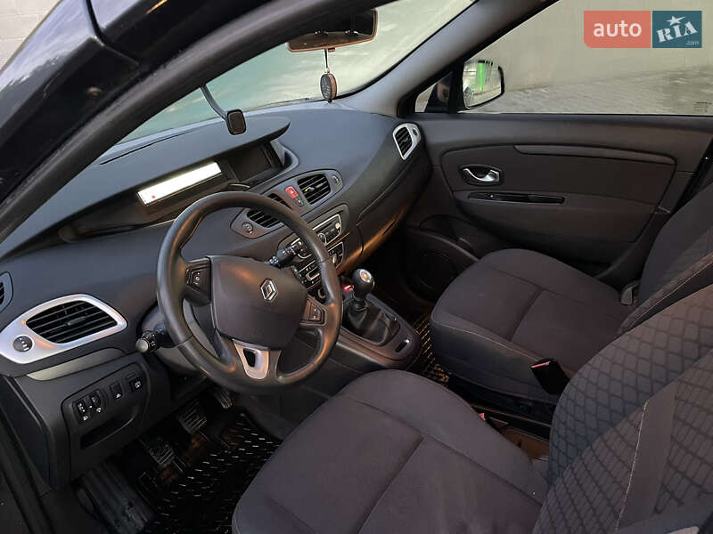 Мінівен Renault Scenic 2009 в Рівному