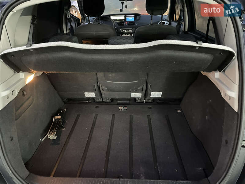 Мінівен Renault Scenic 2009 в Рівному