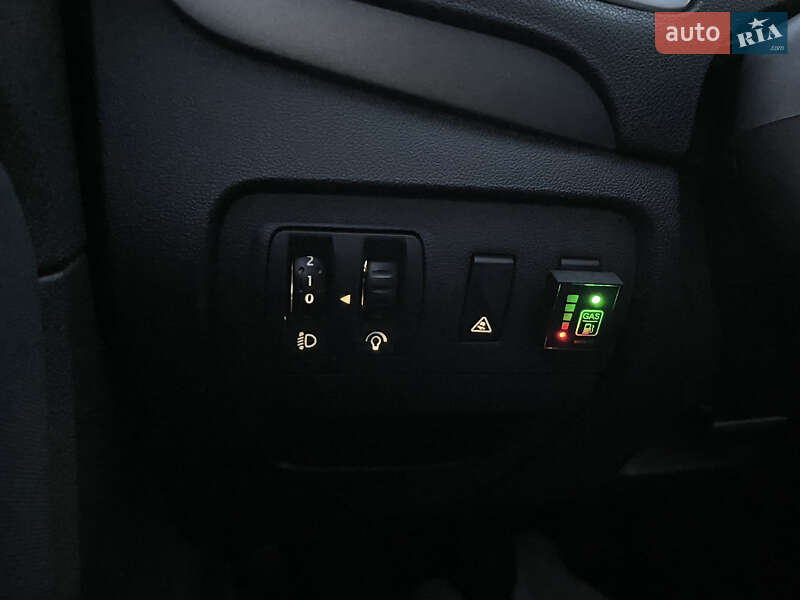 Мінівен Renault Scenic 2009 в Рівному
