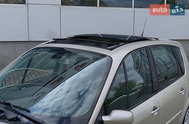 Минивэн Renault Scenic 2008 в 