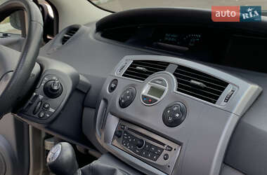 Минивэн Renault Scenic 2008 в 