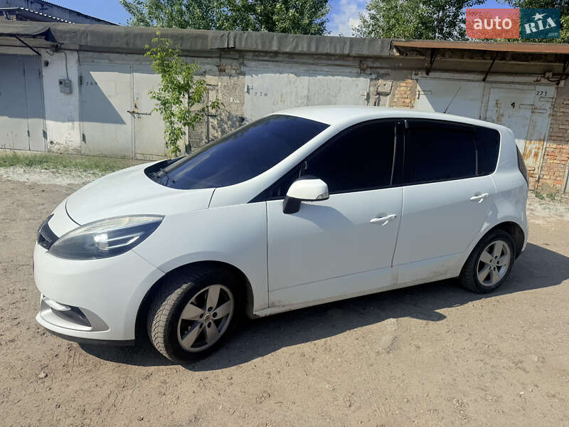 Минивэн Renault Scenic 2017 в Киеве