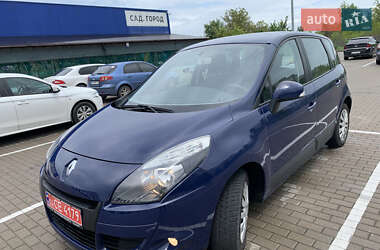 Минивэн Renault Scenic 2009 в 