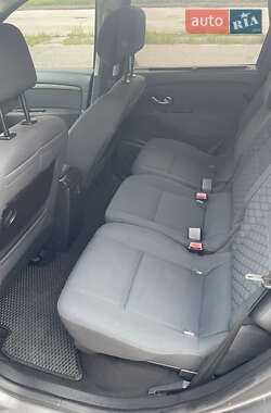 Минивэн Renault Scenic 2010 в 