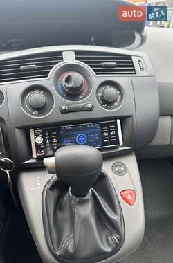 Минивэн Renault Scenic 2007 в 