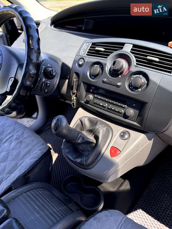 Мінівен Renault Scenic 2004 в Олександрії