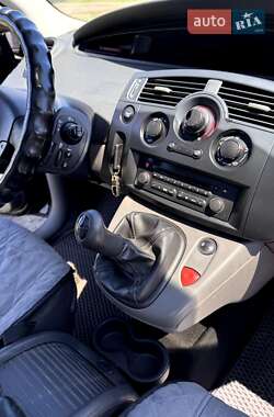 Мінівен Renault Scenic 2004 в 