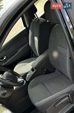 Мінівен Renault Scenic 2011 в 
