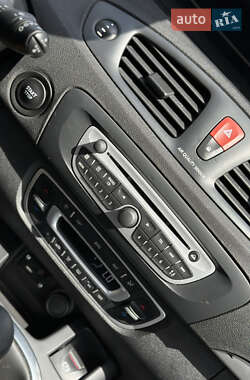 Мінівен Renault Scenic 2011 в 